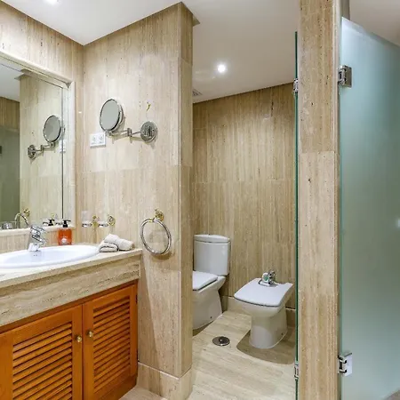Beachfront Luxury - Monteros Palm Apartman