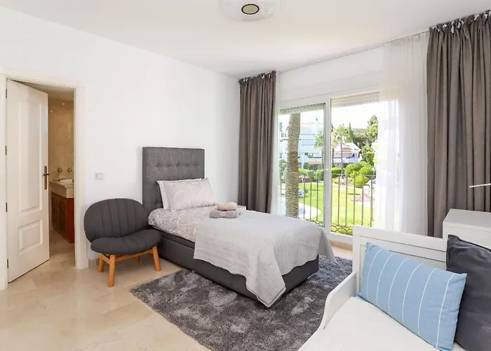 Beachfront Luxury - Monteros Palm * Marbella