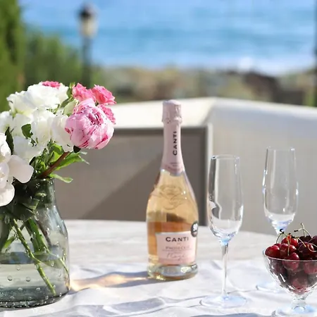 Beachfront Luxury - Monteros Palm Marbella
